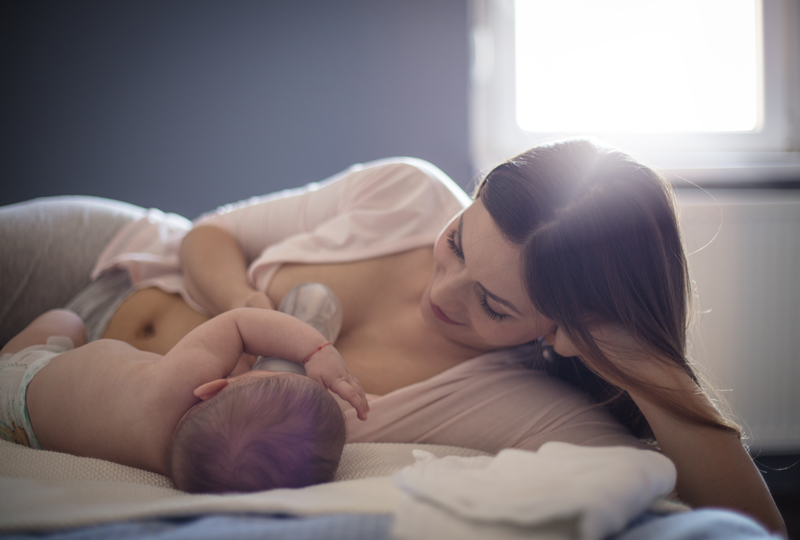 soepel van borstvoeding naar flesvoeding